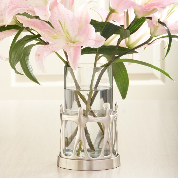 circle of friends vase