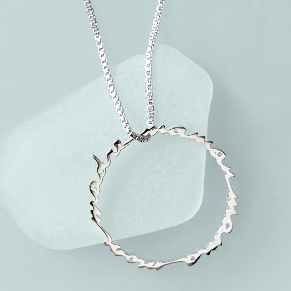 mom's wreath necklace